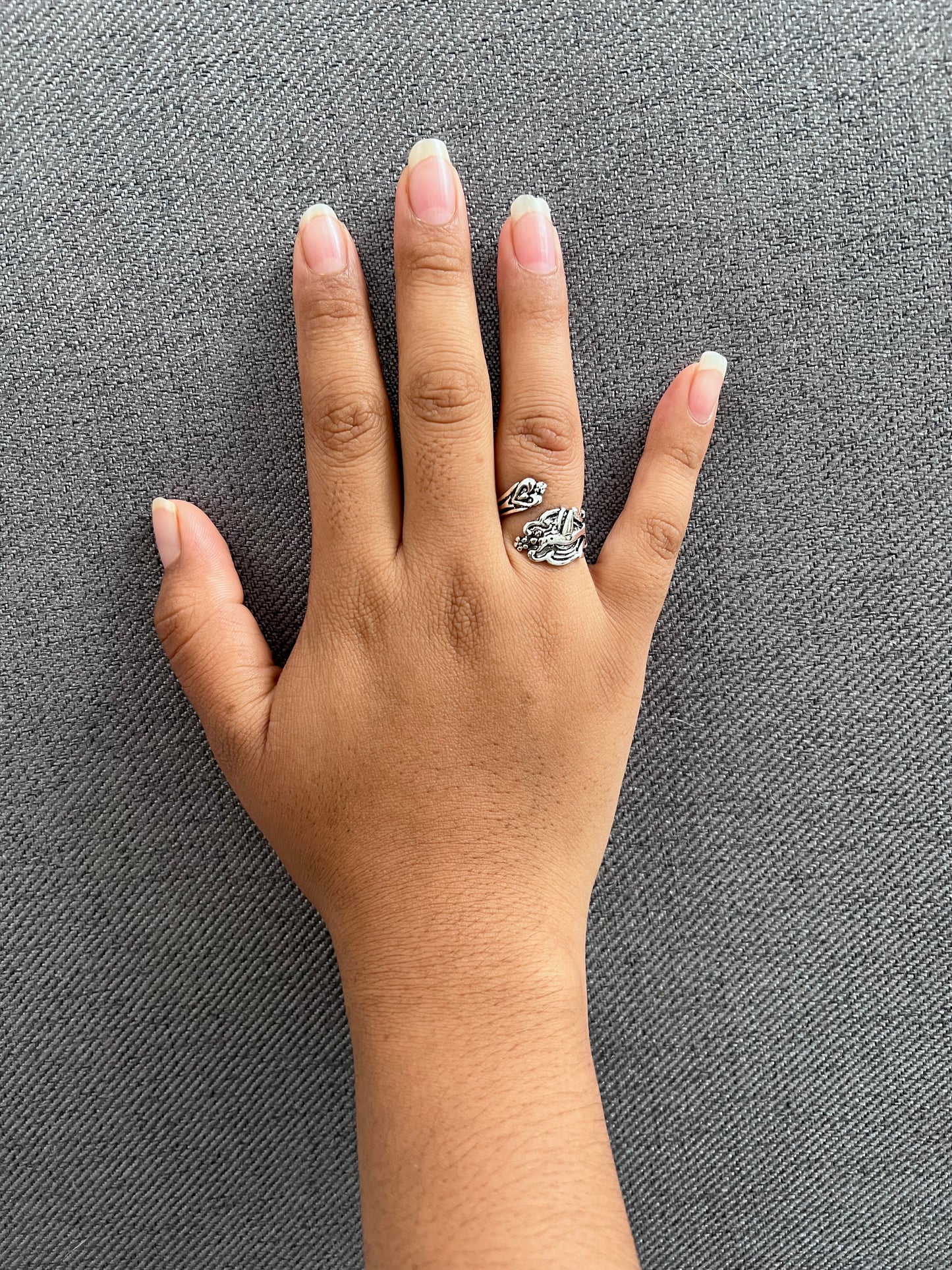 πΈ Silver Hummingbird Spoon Ring β Adjustable Vintage-Inspired Statement Jewelry
