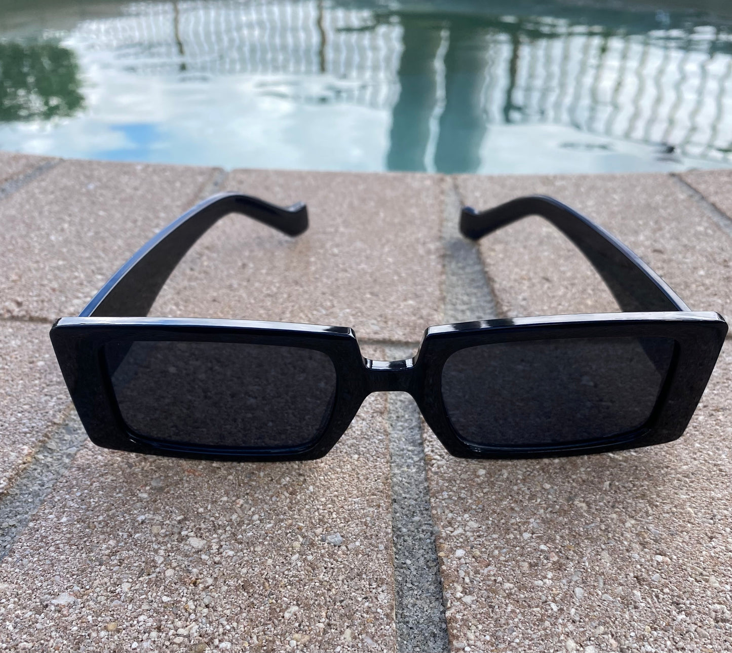 NEW Fashionable Geometric Square Small Frame Fluorescent bright-black Sunglasses PROTECTIONâś…