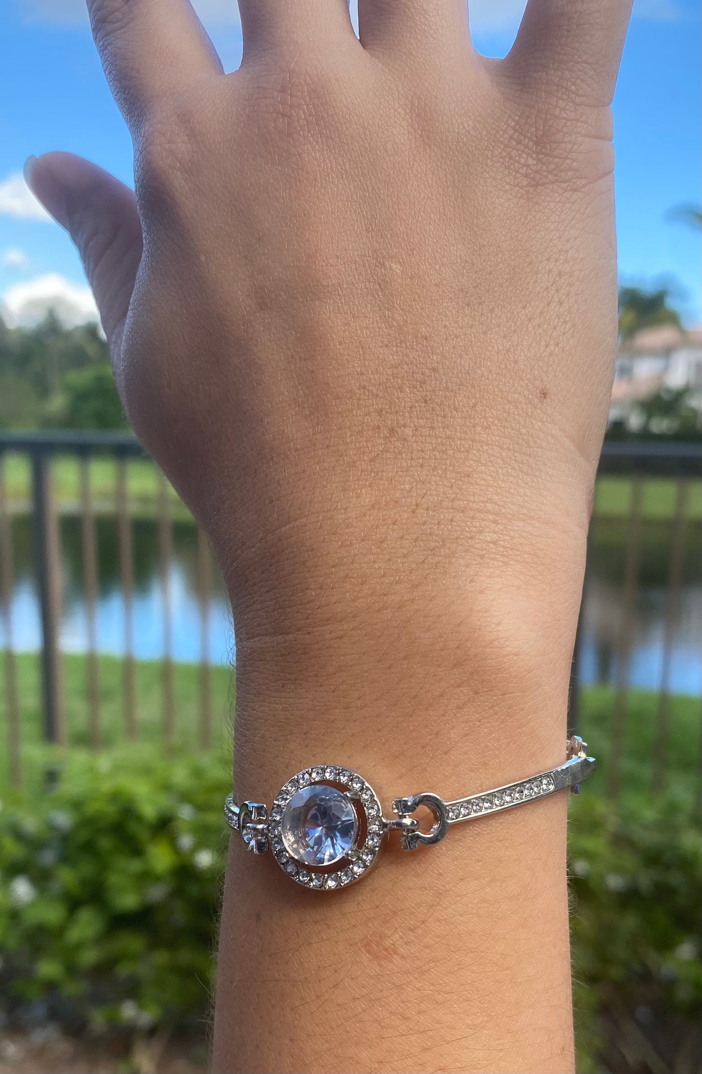 Crystal Irregular Chain Bracelet for Women – Elegant Plated Design