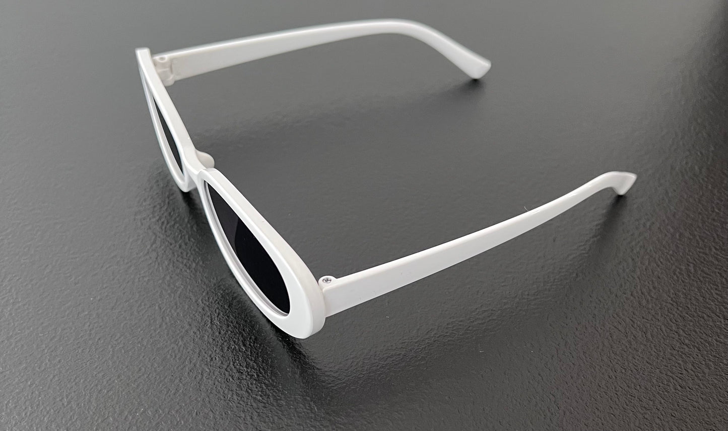New Fashionable Women's Oval Sunglasses - White, Perfect for Protecting your Eyes from Sun