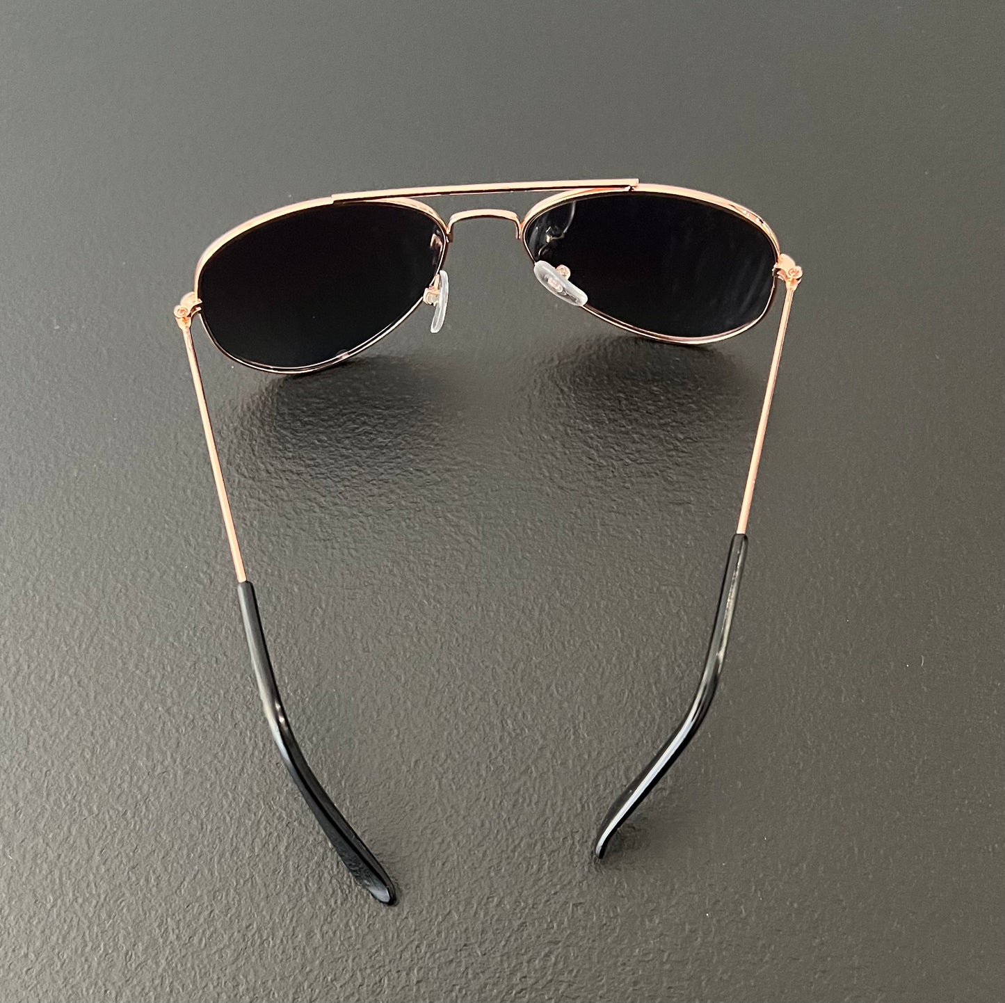 Gold Metal Frame Retro Aviator Sunglasses – UV400 Multicolored Reflective Lenses for Men & Women