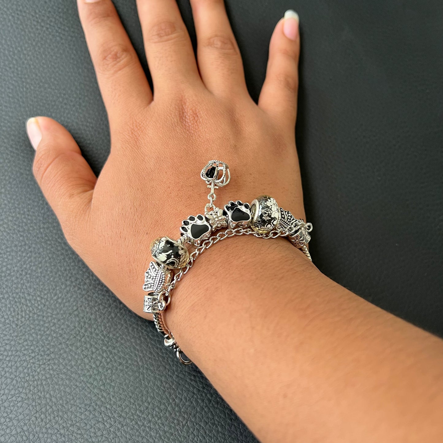 🐾Fashionable Dog Paw Pan Style Bracelet🐾 - Gift for Friends