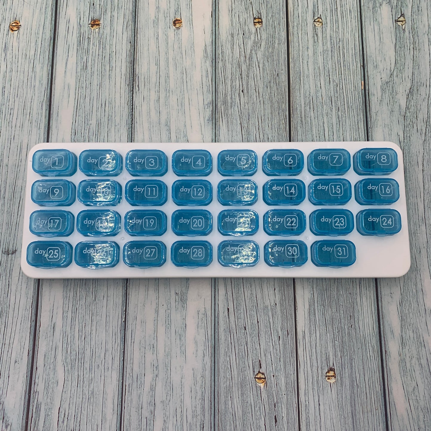31 Day Monthly Pill Organizer with Removable Daily Pods – BPA-Free Travel Pill Case