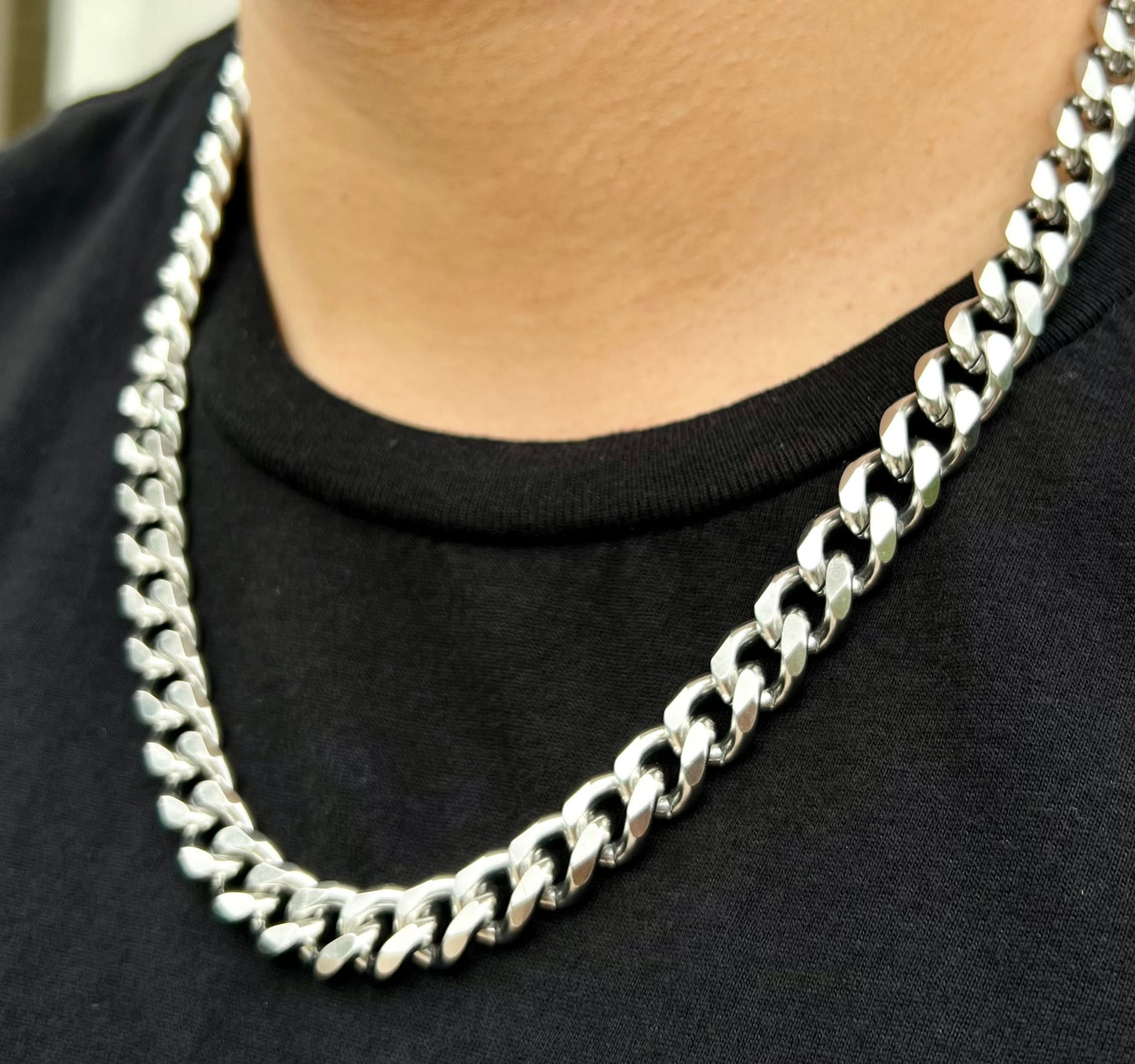 11mm Silver Curb Chain Necklace – 22" Stainless Steel Heavy Link for Men & Unisex Wear