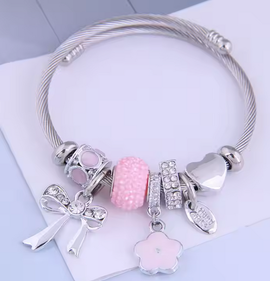 Minimalist Metal Alloy Bracelet for Women – Simple and Stylish Design