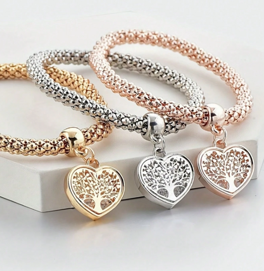 Triple Love Pendant Multilayer Bracelet – Three-Tone Corn Chain Design