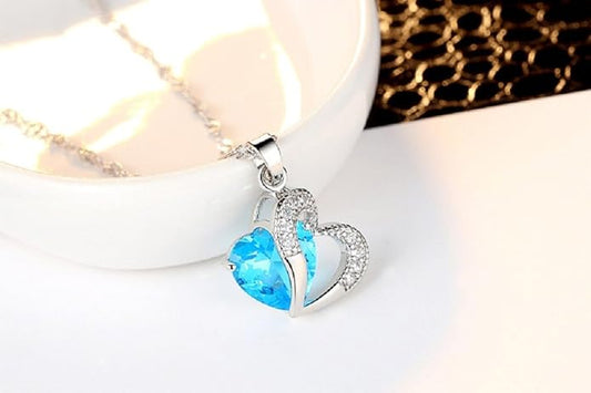 Crystal Double Heart Pendant Necklace – Blue Diamond-Inspired Rhinestone Jewelry for Women