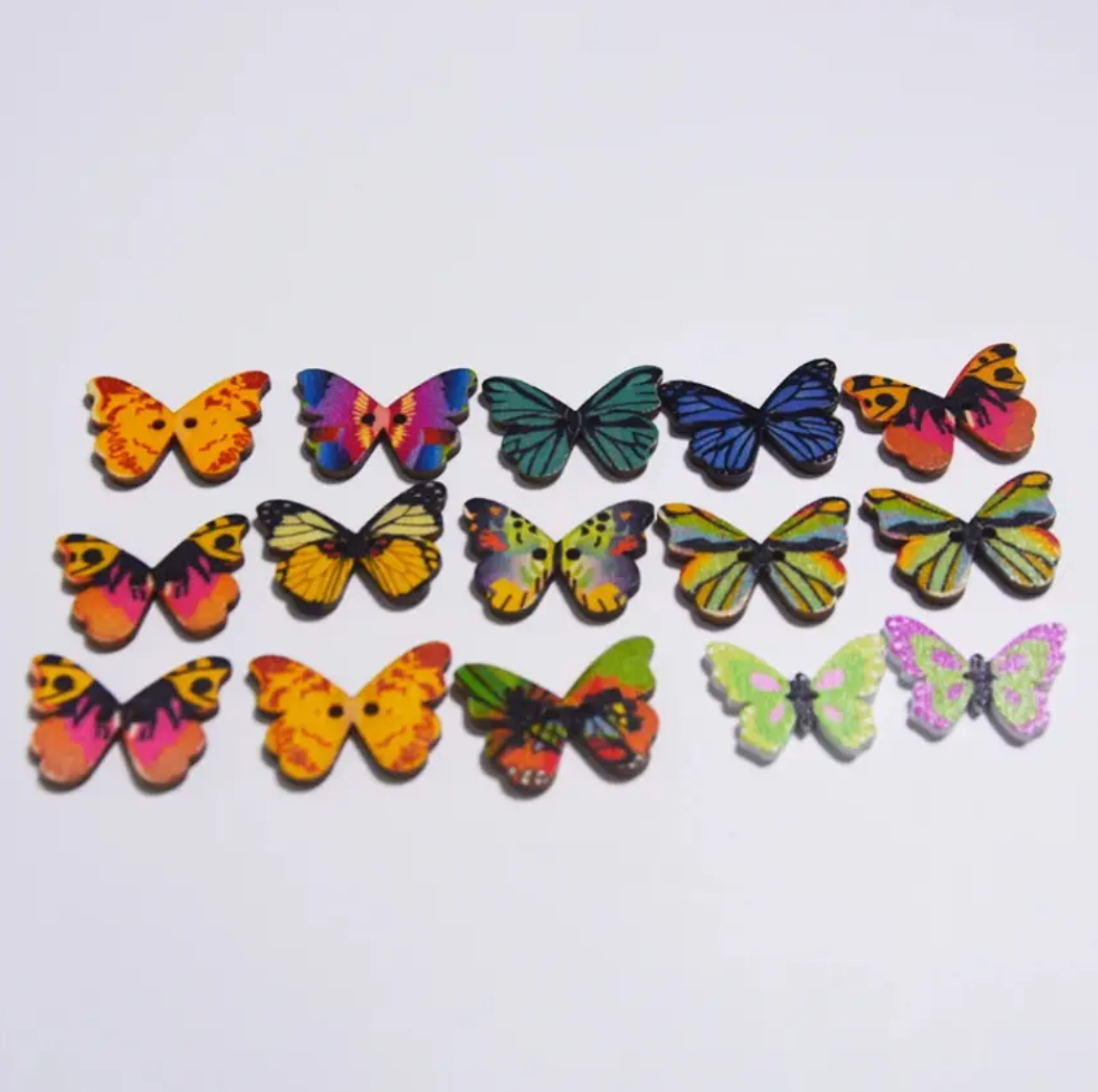 100 PCS Butterfly Wooden Buttons – 2-Hole Handmade Craft & Sewing Supplies 🧷🦋