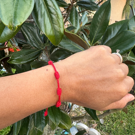 🔴 Red String Boho Bracelet – Good Luck & Positive Energy