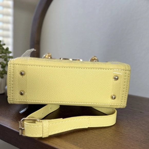 BEBE Alexandra small satchel - Blonde