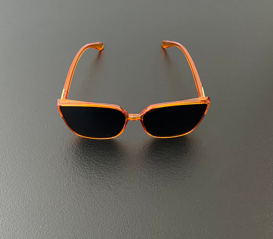 Women’s Retro Wild Sunglasses – Transparent Orange Frame with Gray Lenses & UV400 Protection