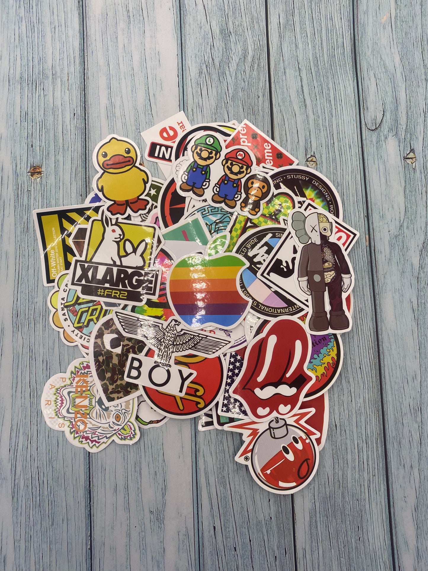 100pcs Mixed Skate Stickers Pack HydroFlask Laptop Cool Suitcase Dope Skateboard Hypebeast Set