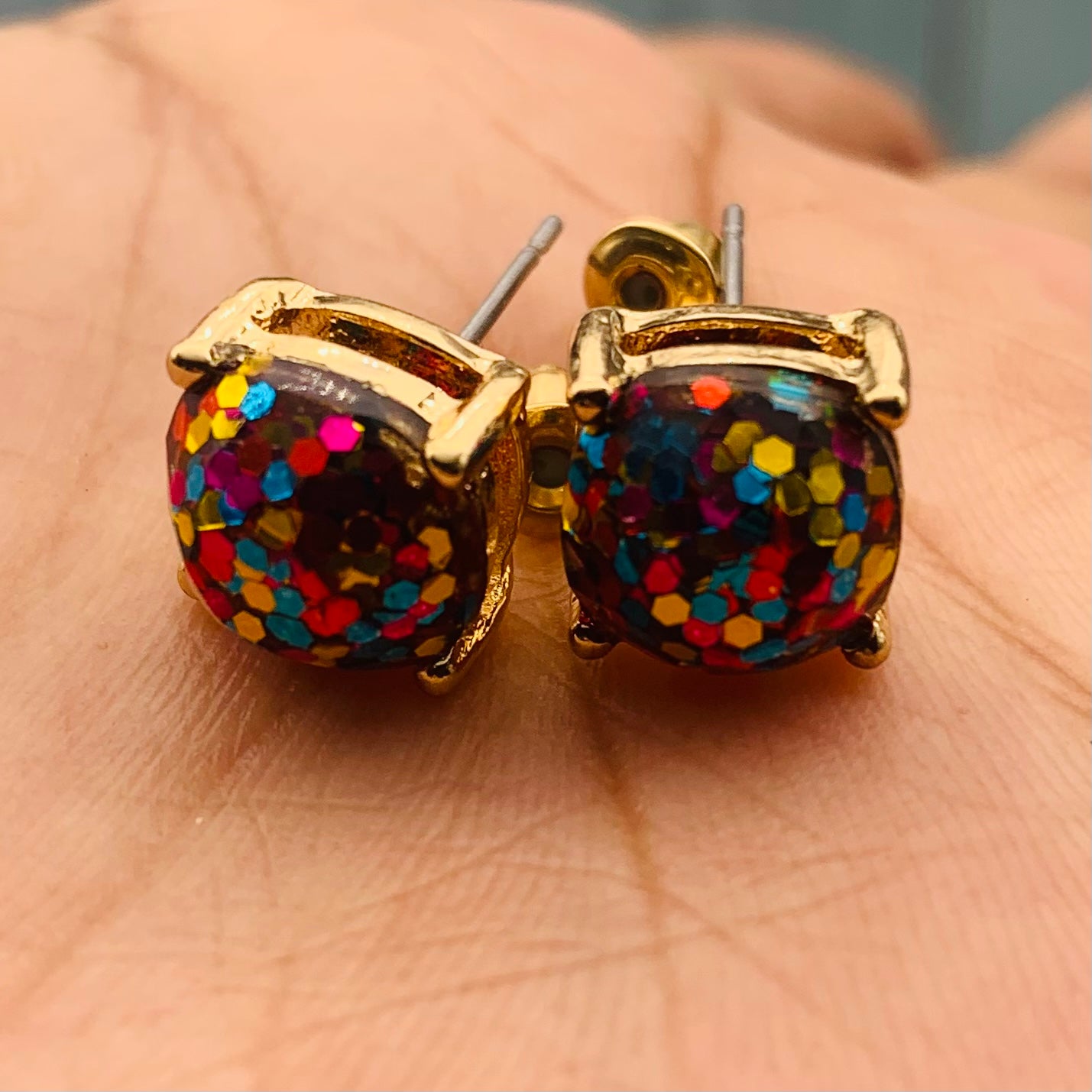 Spade Colored Square Earrings – Lightweight Jewelry for Women, Stylish & Minimalist