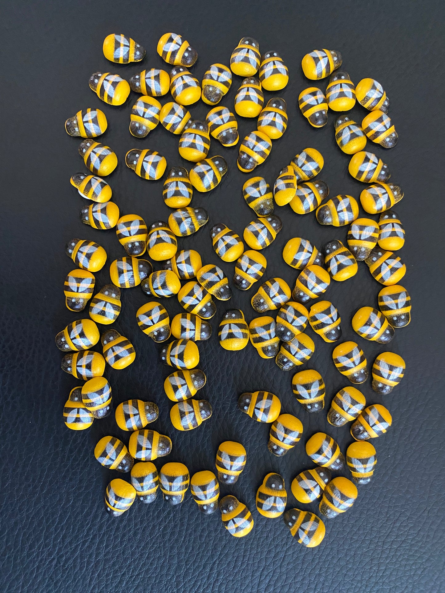 100X Mini Bees decors