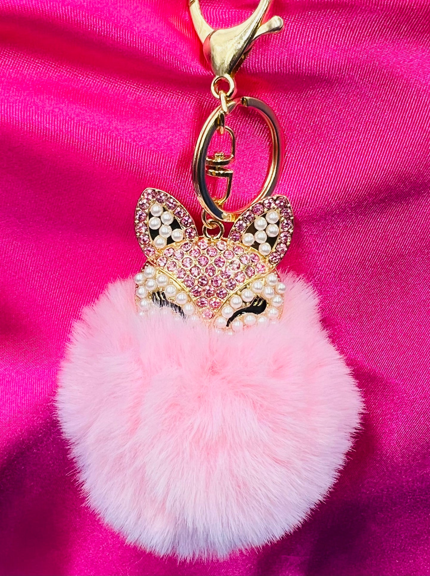 Pink Fox Fur Ball Keychain – Cute Animal Charm for Bags, Wallets & Car Keys