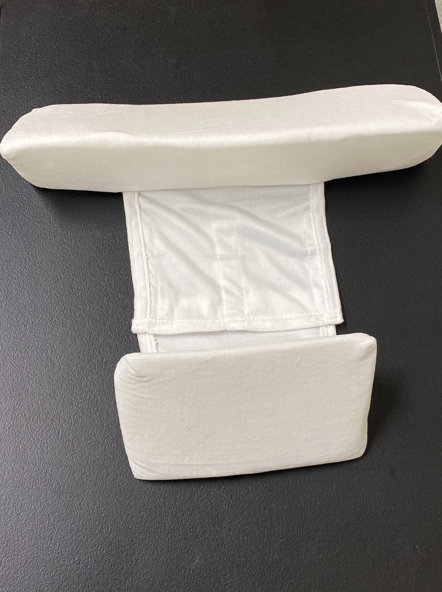 Baby Side Sleeper Comfort Wedge Unisex White NEW !!