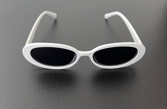 New Fashionable Women's Oval Sunglasses - White, Perfect for Protecting your Eyes from Sun