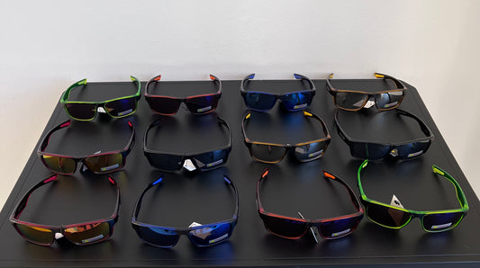 UV400 Retro Square Sunglasses – Unisex, Random Colors