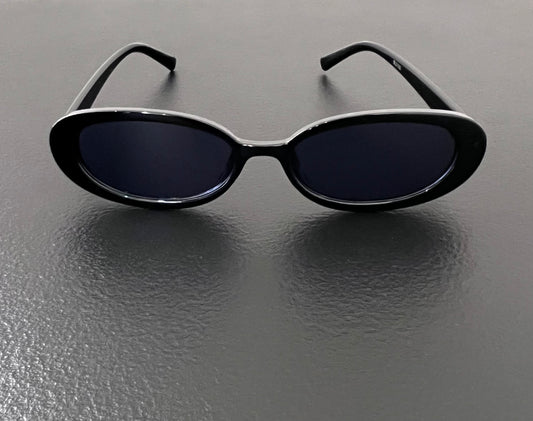 ❗️HIGH-QAULITY❗️ Fashionable Women's Oval Black Sunglasses with Black Lens🕶