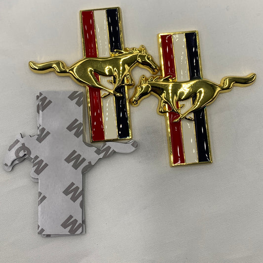 🐎 Gold Horse Car Emblem – Glossy Automotive Badge