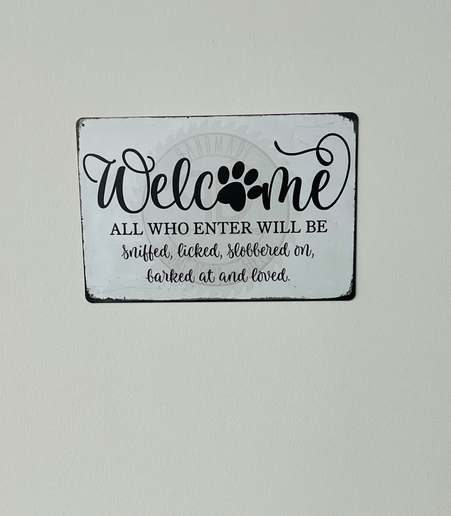 Metal Welcome Dog Sign 8x12in