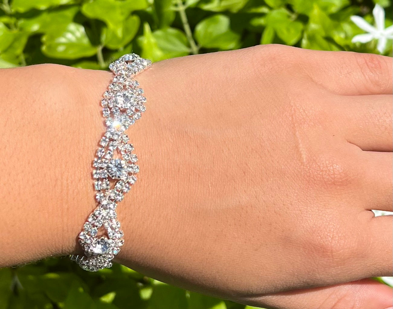 Fashion Jewelry Claw Chain Rhinestone Cross Alloy Bracelet